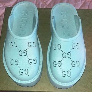Gucci clogs